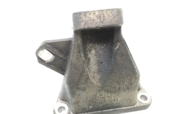 Audi A6 S6 C5 4B Engine mounting bracket 4B0199308E