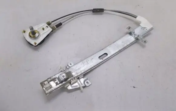 Mazda 323 F Front door manual window regulator 