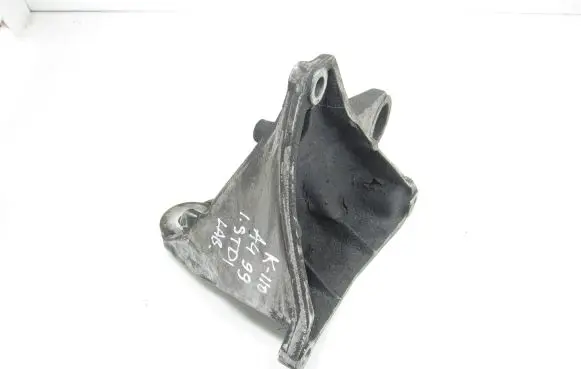 Audi A4 S4 B5 8D Engine mounting bracket 8D0399114S