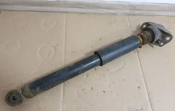 Skoda Superb B6 (3T) Rear shock absorber/damper