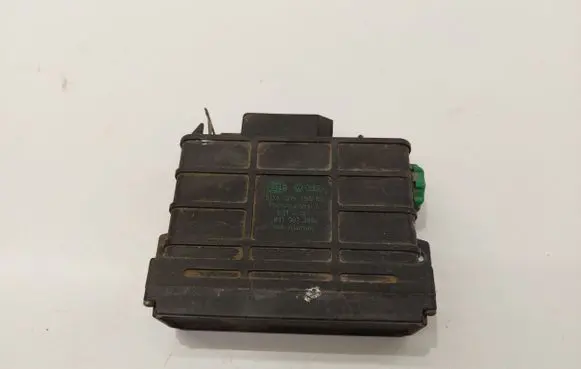 Volkswagen Golf II Engine control unit/module 811907384