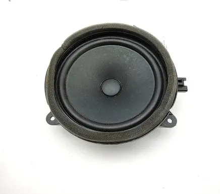 Volvo XC90 Front door speaker 32212429