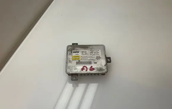 BMW 3 E90 E91 Headlight ballast module Xenon 7237647