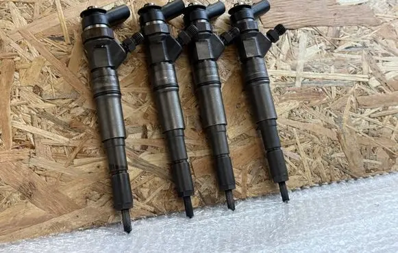 BMW 3 E46 Fuel injectors set 7789661 0445110131