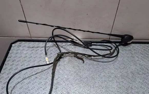 Fiat Ducato Radio antenna 1377235080