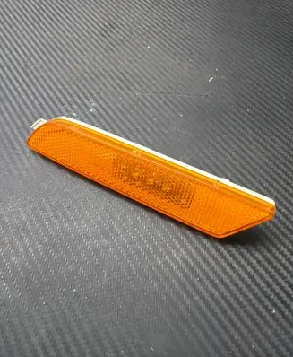 Audi Q3 8U Front reflector 8U0945072
