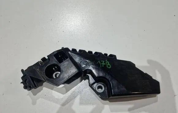 Volkswagen Tiguan Front bumper mounting bracket 5NA807050B