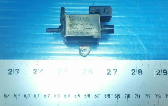 Audi A6 S6 C5 4B Turbo solenoid valve 026906283H