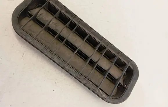 Volkswagen Transporter - Caravelle T5 Rear air vent grill 7H0819181