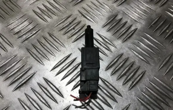 Nissan Almera N16 Brake pedal sensor switch
