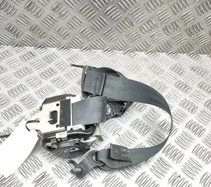 Volvo XC90 Rear seatbelt 32341228