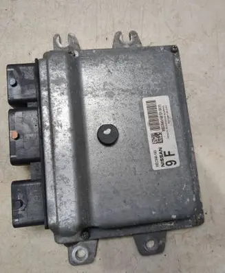 Nissan Juke I F15 Engine control unit/module MEC940160