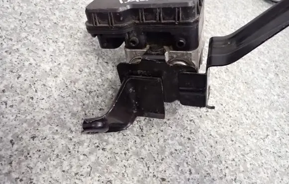 Toyota RAV 4 (XA20) ABS Pump