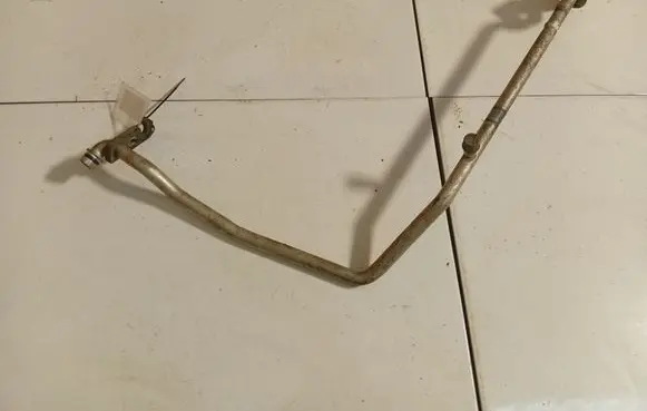 Toyota Yaris Air conditioning (A/C) pipe/hose
