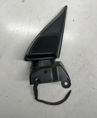 Volvo V50 Front door high frequency speaker 8673066 04W20 CDV5A