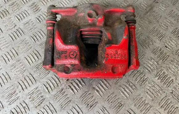 Mercedes-Benz A W176 Front brake caliper