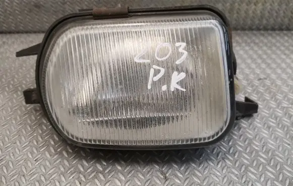 Mercedes-Benz C W203 Front fog light 2158200556 A2158200556