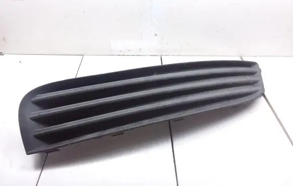 Front bumper lower grill