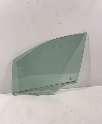 Peugeot 2008 I Front door window glass four-door 9673360780