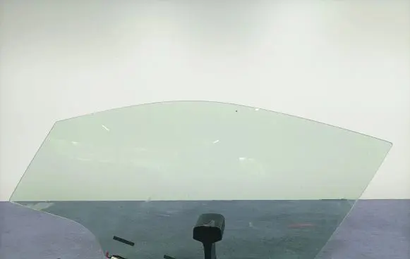 Lexus UX Front door window glass four-door