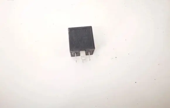 Volkswagen Golf III Other relay 191955529