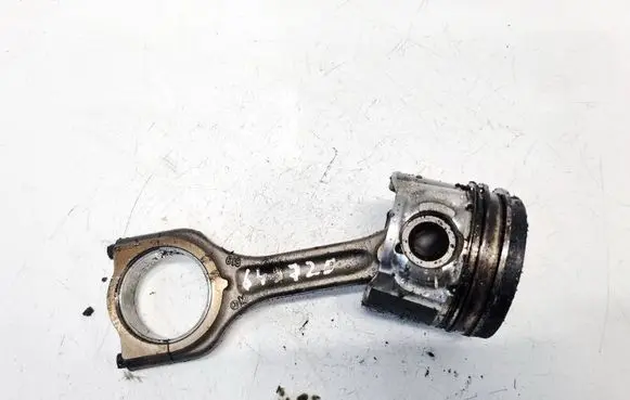 Peugeot 308 Piston with connecting rod