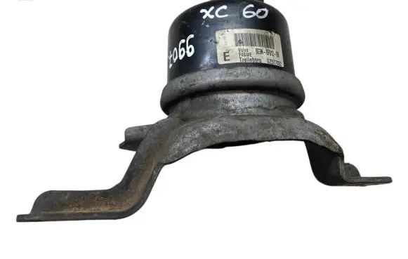 Volvo XC60 Engine mount bracket 8G9N6F012BB G2517002