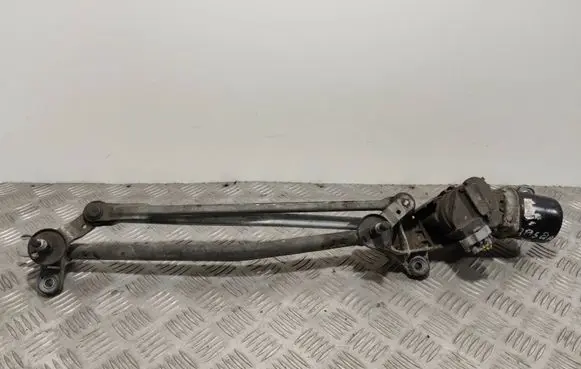 Mitsubishi Outlander Front wiper linkage and motor 12345