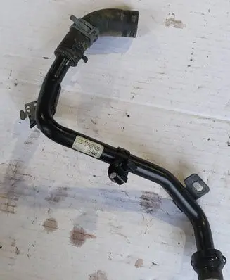 Engine coolant pipe/hose