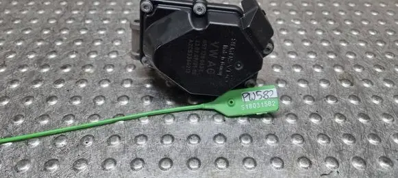Audi Q7 4L Throttle body valve S18031582 057128063E