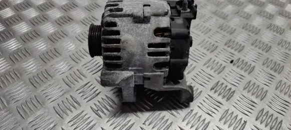Toyota Verso Generator/alternator 8574045
