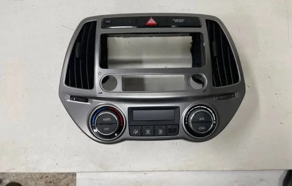 Hyundai i20 (PB PBT) Climate control unit 972504P350
