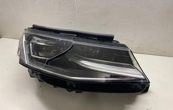 Volkswagen Transporter - Caravelle T7 Headlight/headlamp 7T1941082B 12035100000 1497000900
