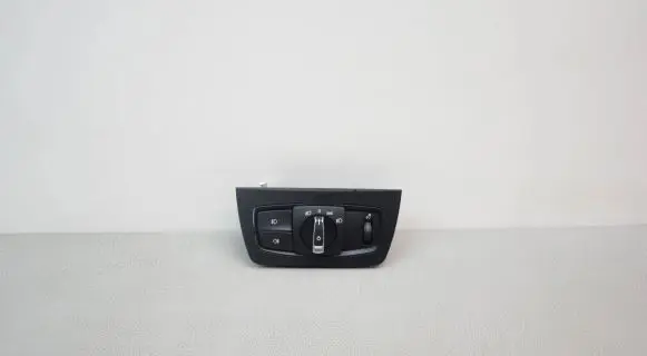BMW 4 F32 F33 Light switch 6847512 9218531