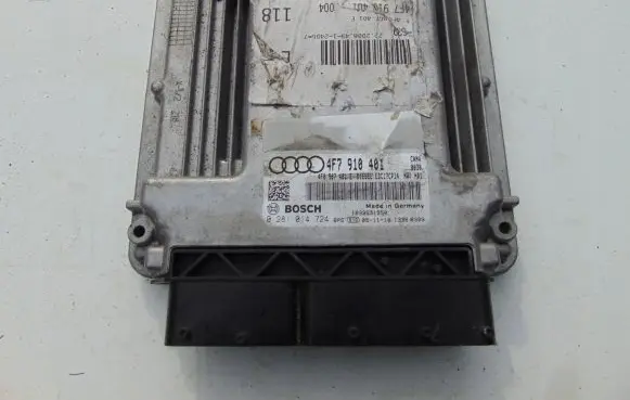 Audi A6 S6 C6 4F Engine control unit/module 0281014724 4F7910401