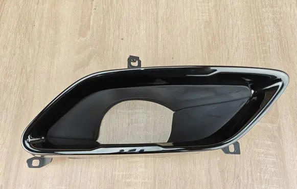 BMW 8 G16 Fuel tank mounting bracket 8093897