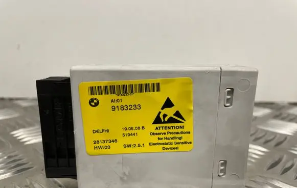 BMW 5 E60 E61 Center console control module 9183233