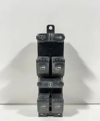 Volkswagen Golf IV Electric window control switch 1J4959857B F005S00072