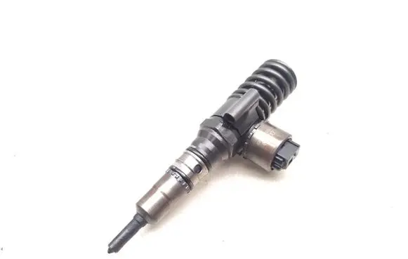 Audi A3 S3 8P Fuel injector 03G130073B 0414720403