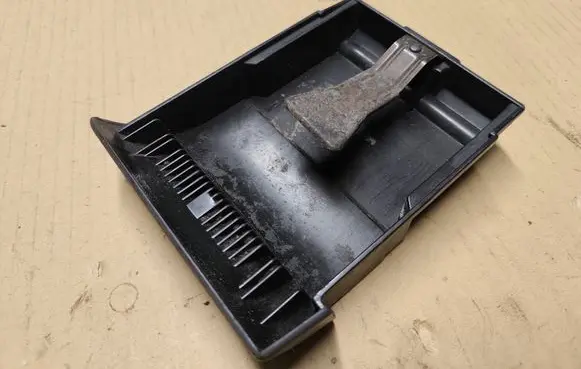 Jeep Cherokee XJ Ashtray (front) 5265722ASSM