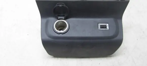 Citroen C3 USB socket connector 9829485677 7080 PPED520