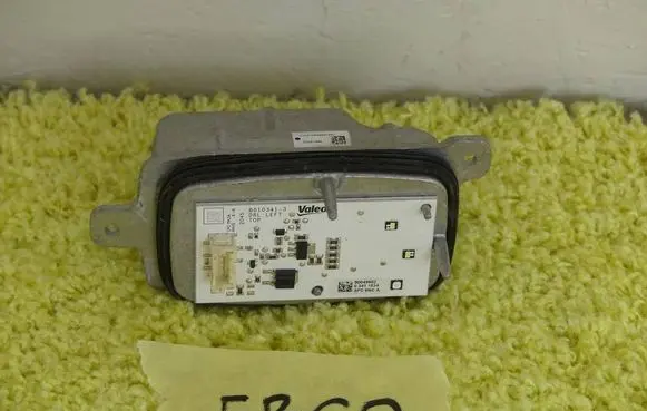 Renault Megane IV LED ballast control module 90049602 90072732