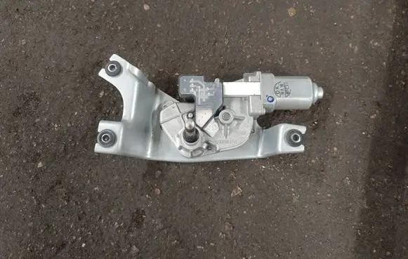 BMW X5 F15 Rear window wiper motor 7318710