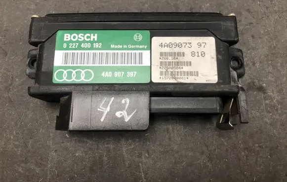 Audi 80 90 B3 Combustion control unit/module 4A0907397