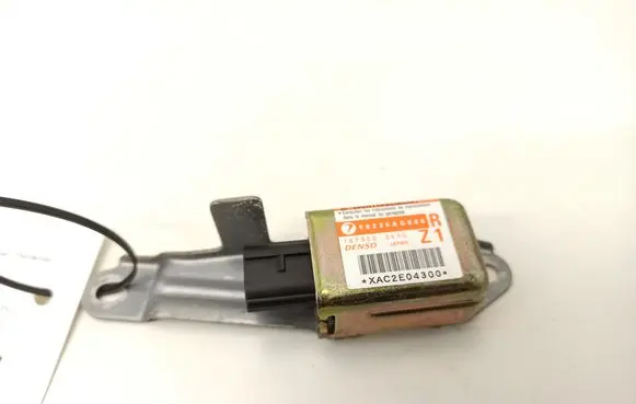 Subaru Legacy Airbag deployment crash/impact sensor 98236AG000 1879000690