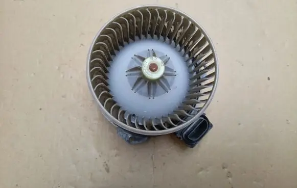 Mazda CX-9 Heater fan/blower 272700-0660