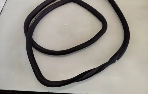 Opel Insignia A Rubber seal rear door 