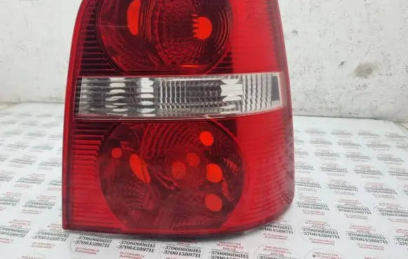 Volkswagen Touran I Rear/tail lights