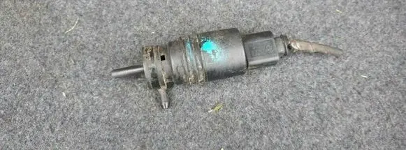 Mercedes-Benz E W210 Windscreen/windshield washer pump a0335450228