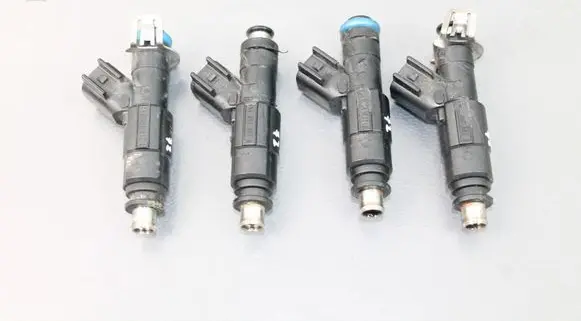 Mazda 5 Fuel injectors set 0280156154